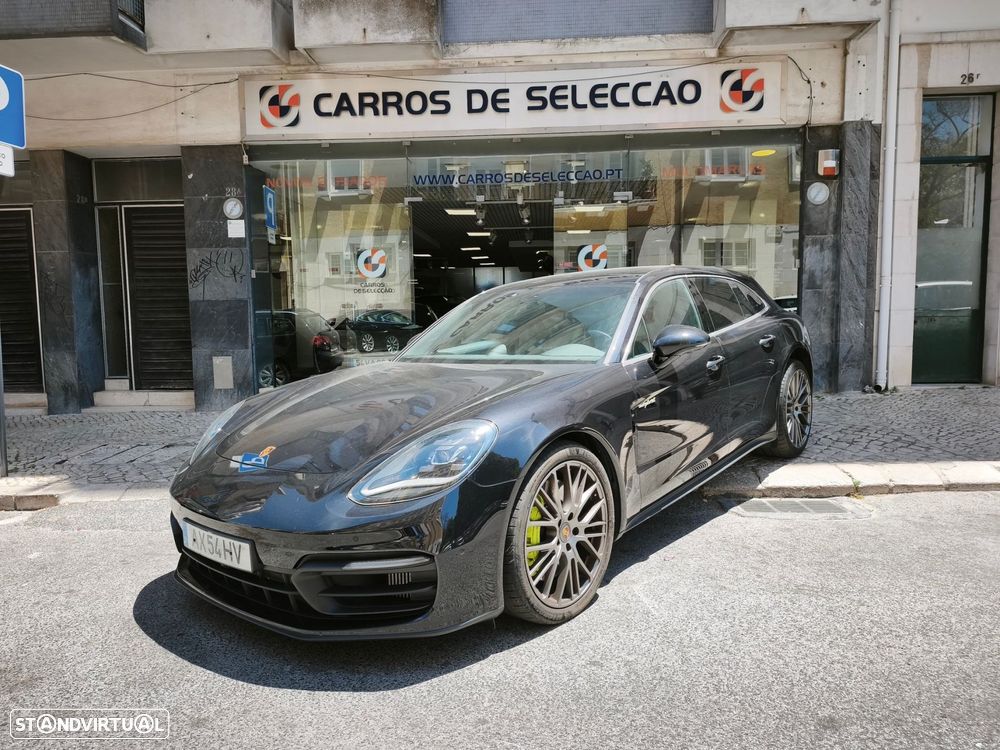 Porsche Panamera Sport Turismo 4S E-Hybrid - 1