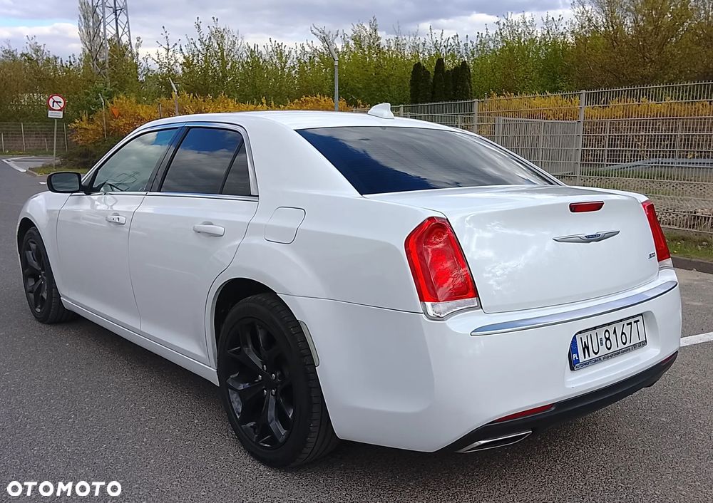 Chrysler 300 - 6