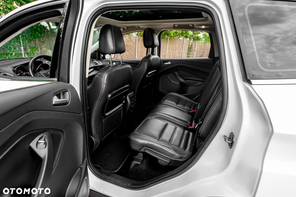 Ford Kuga 1.5 EcoBoost 4x4 Titanium - 24