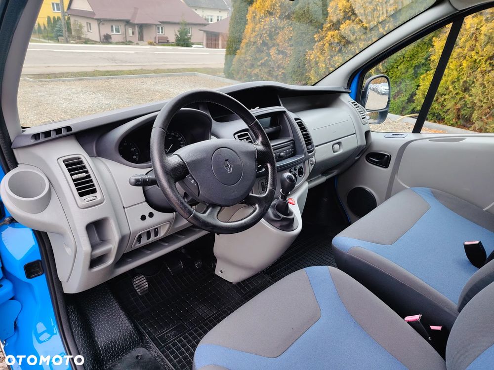 Renault TRAFIC - 7