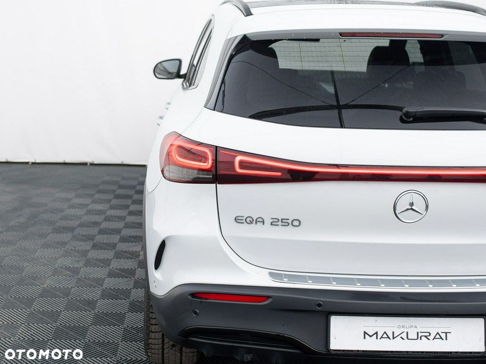 Mercedes-Benz EQA 250 66.5kWh AMG Line - 12