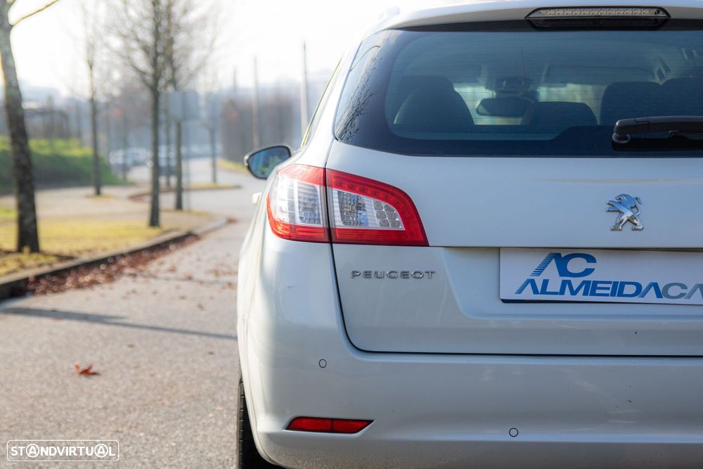 Peugeot 508 SW 1.6 e-HDi Allure 2-Tronic 105g - 32