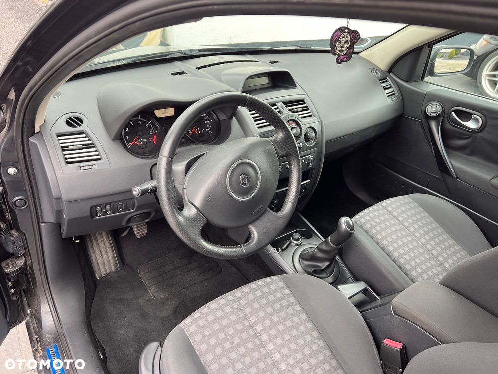 Renault Megane 1.6 16V Confort Privilege - 9