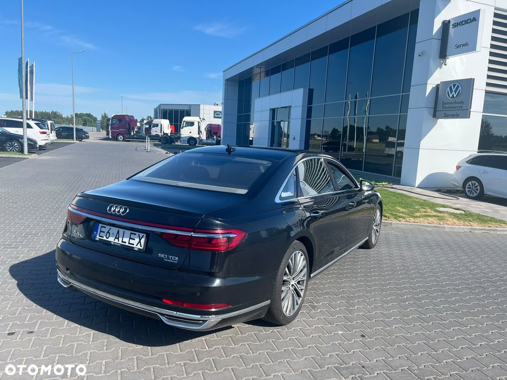 Audi A8 - 5