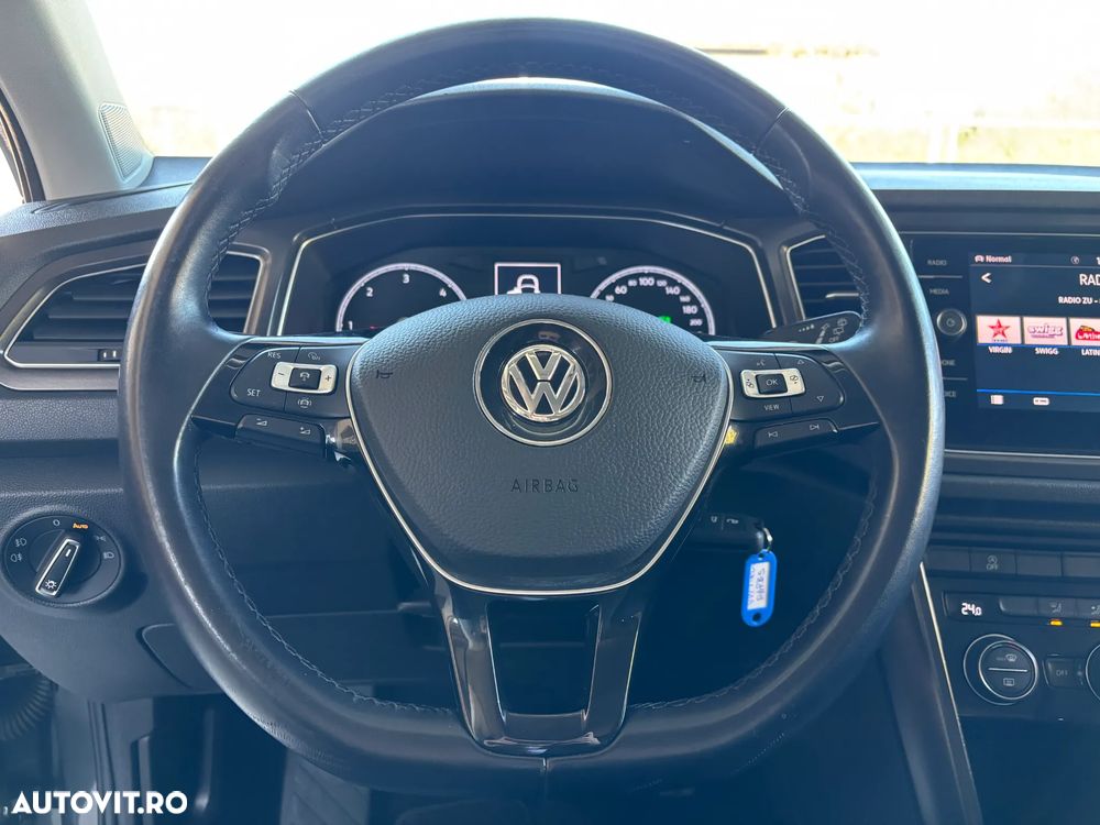 Volkswagen T-ROC - 12