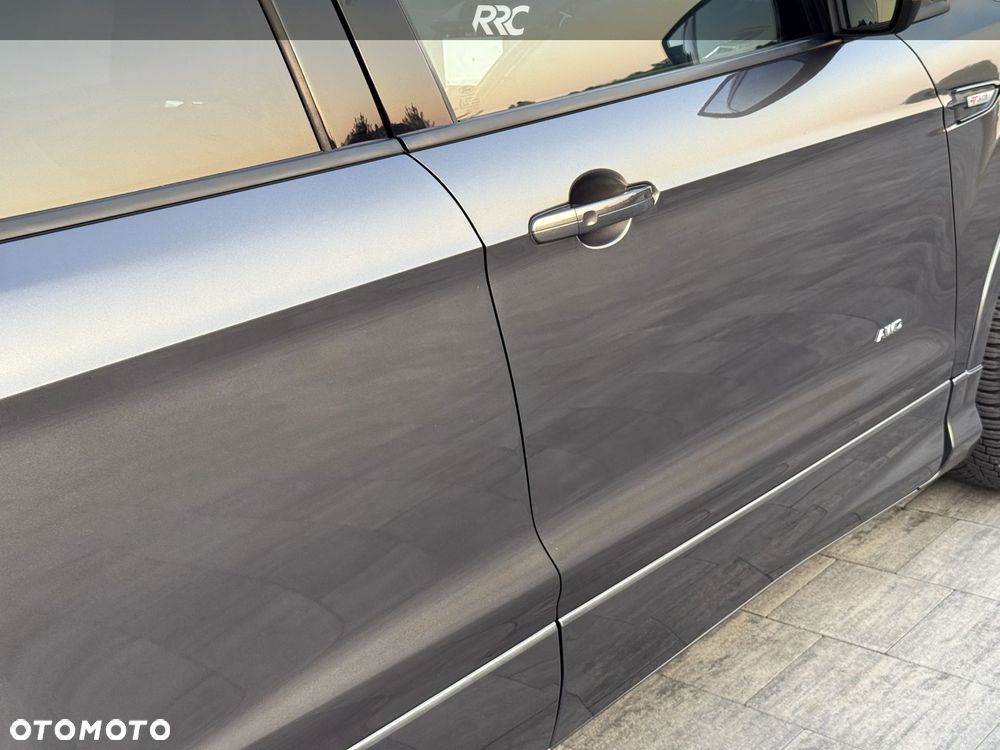 Ford Kuga 2.0 TDCi 4x4 ST-Line - 16
