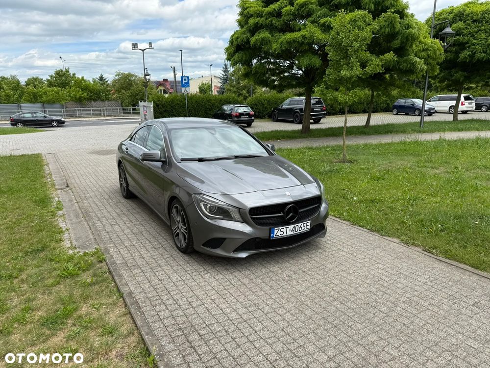 Mercedes-Benz CLA 200 7G-DCT - 2