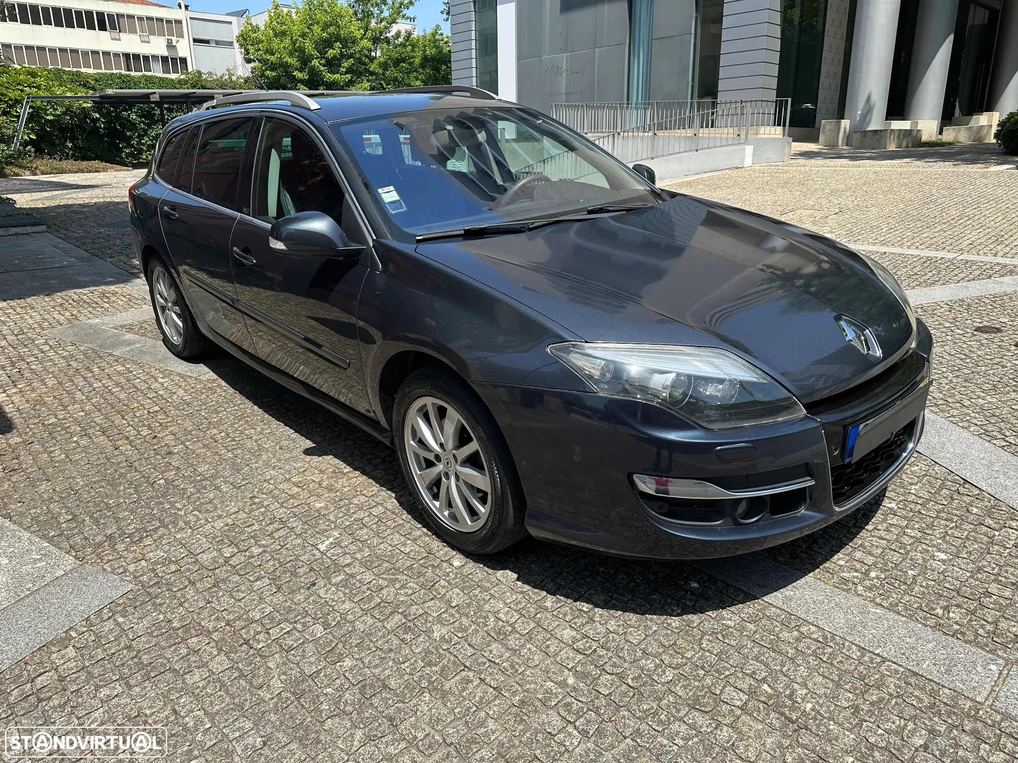 Renault Laguna Break 2.0 dCi Initiale - 10