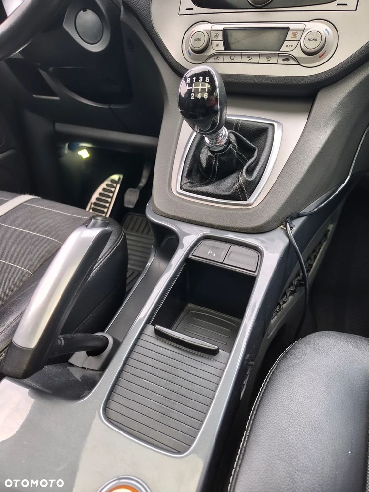 Ford Kuga 2.0 TDCi Titanium - 19
