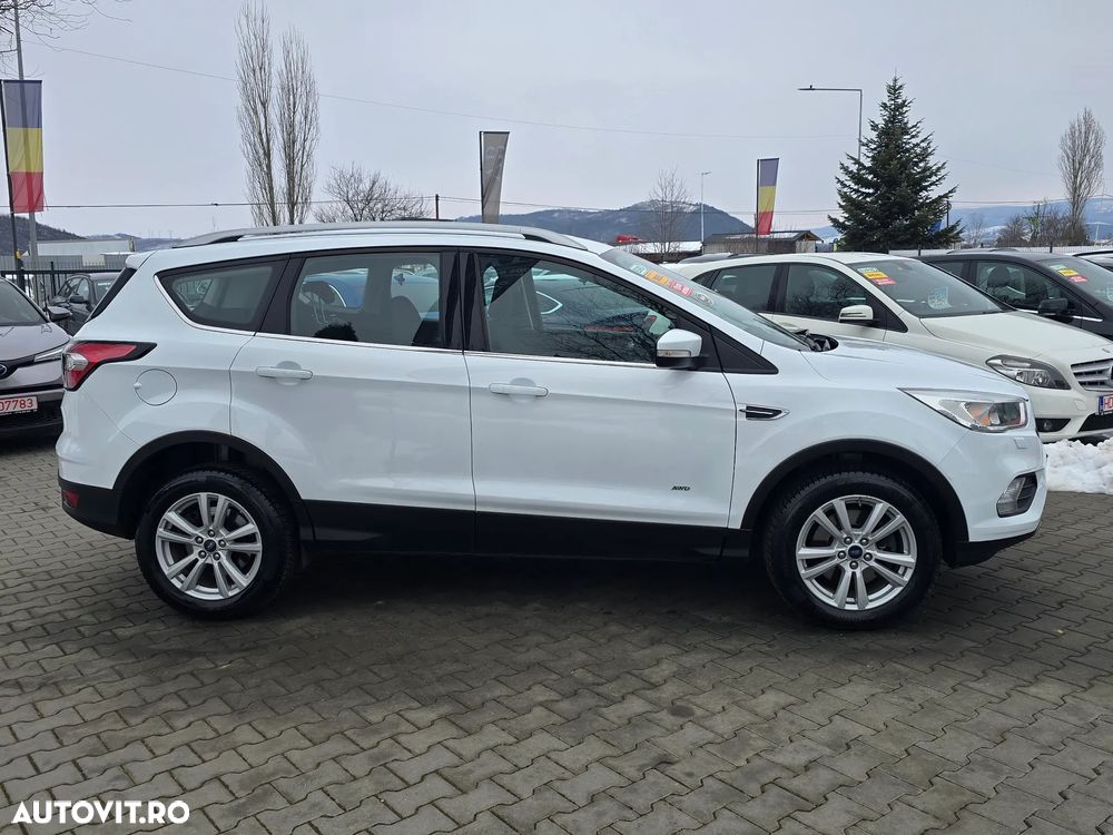 Ford Kuga 2.0 EcoBlue Aut. 4x4 TITANIUM - 5