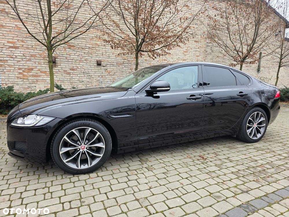 Jaguar XF - 2