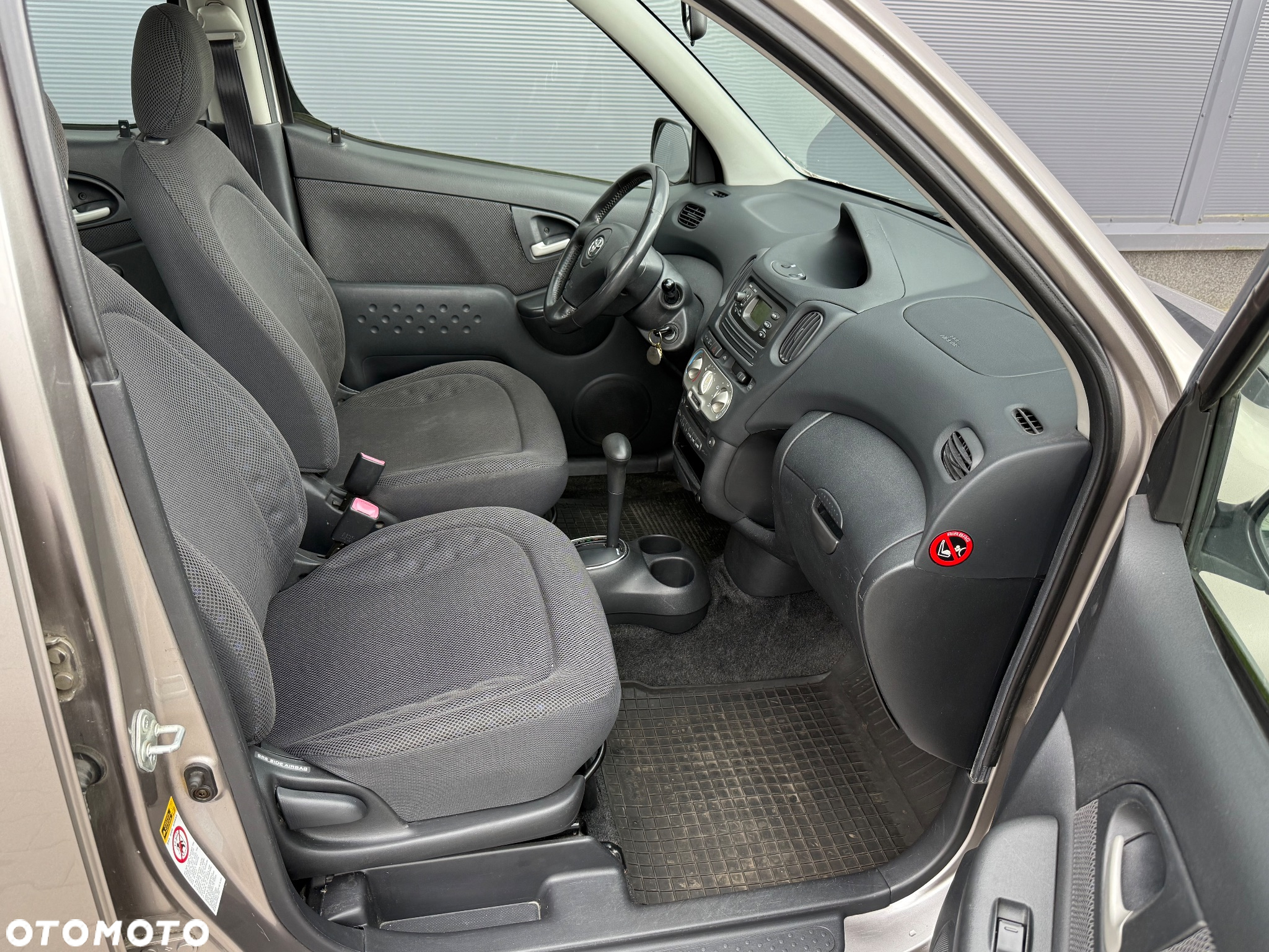 Toyota Yaris Verso 1.3 Automatik Sol - 10