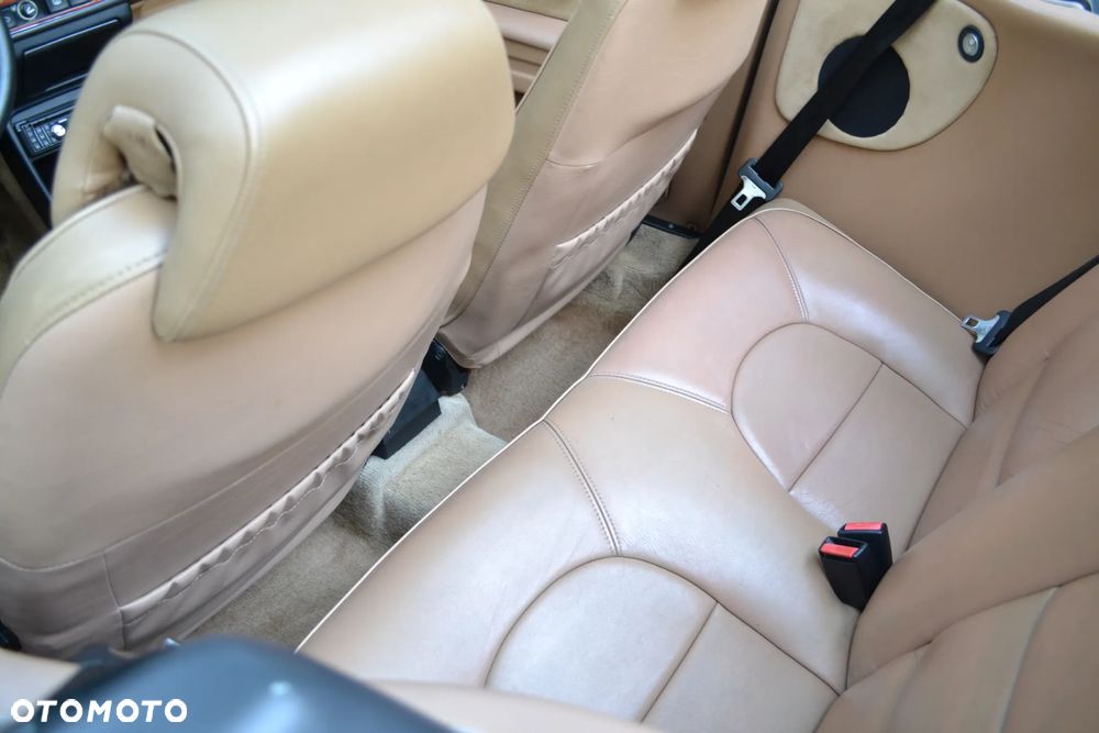 Saab 900 - 15