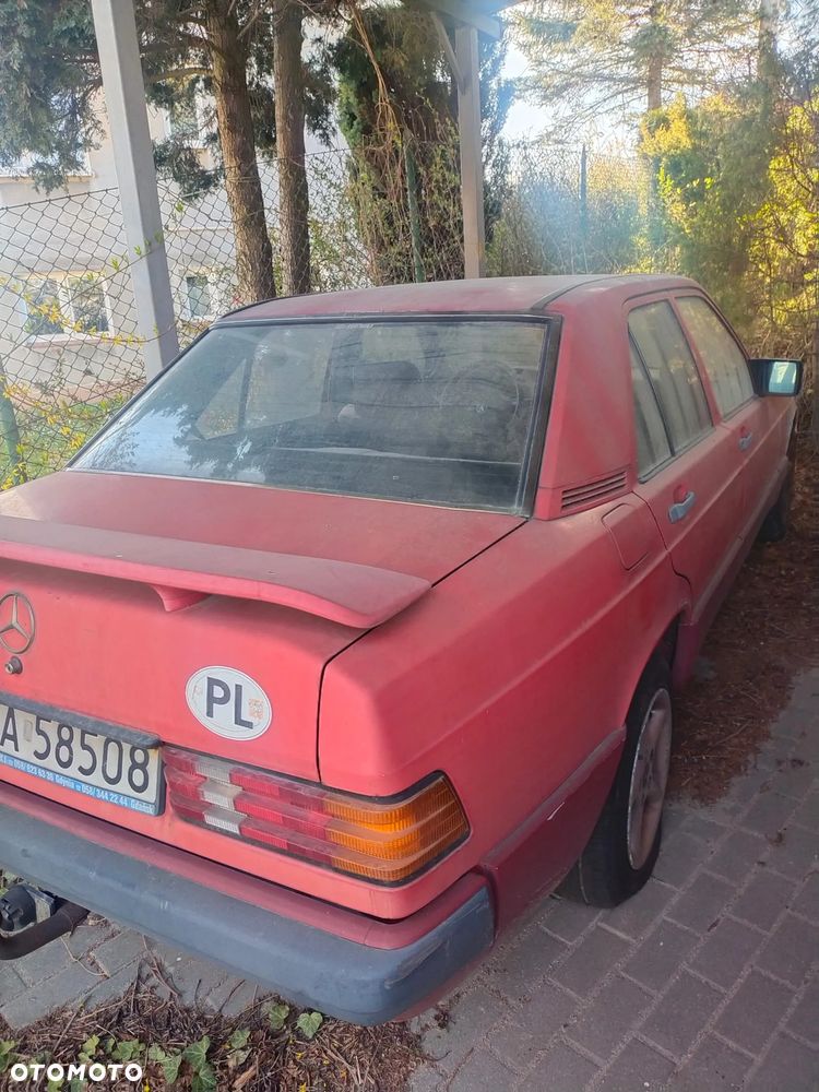 Mercedes-Benz W201 (190) - 2