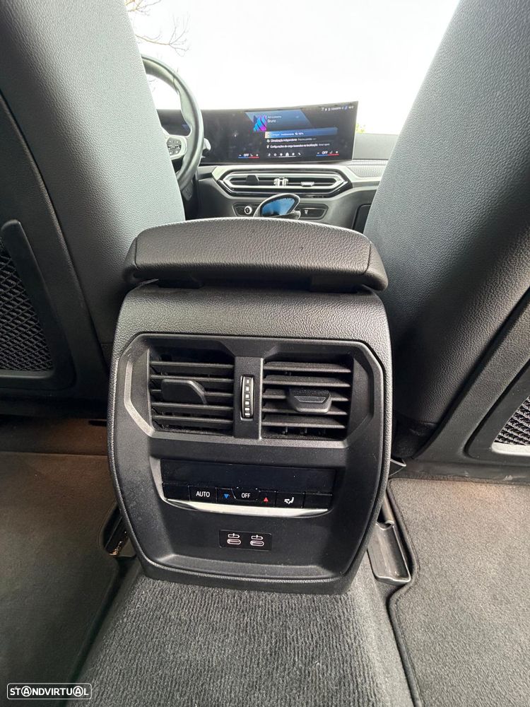 BMW i4 eDrive40 Pack Desportivo M - 15