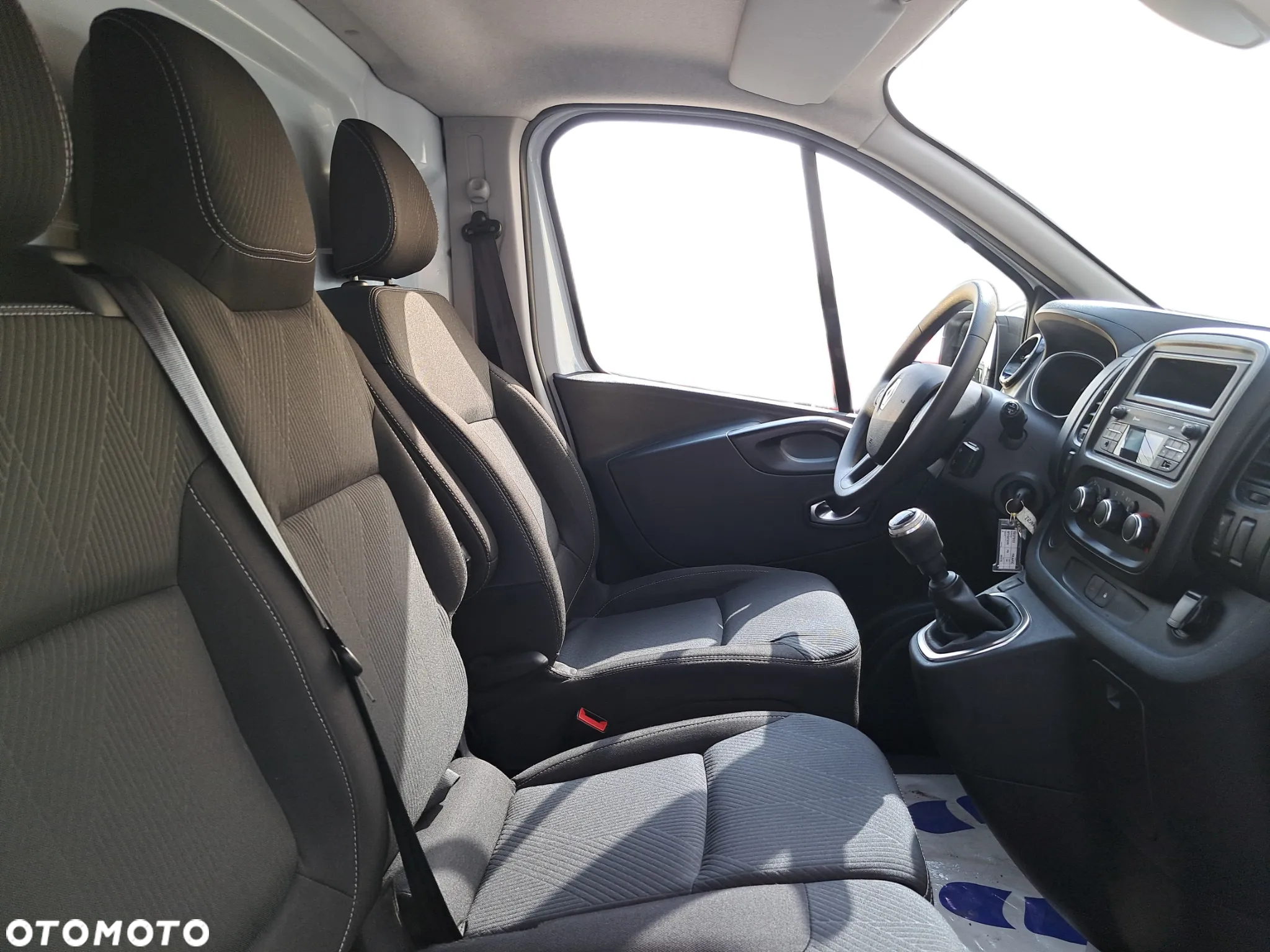 Renault Trafic Furgon L2H1 - 11