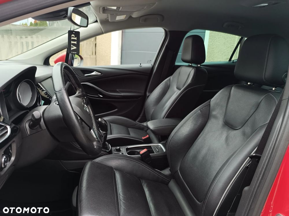 Opel Astra 1.4 Turbo Innovation - 10