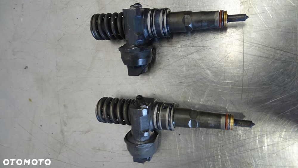 POMPOWTRYSK VOLKSWAGEN GOLF V 2.0SDI 038130073AS - 2