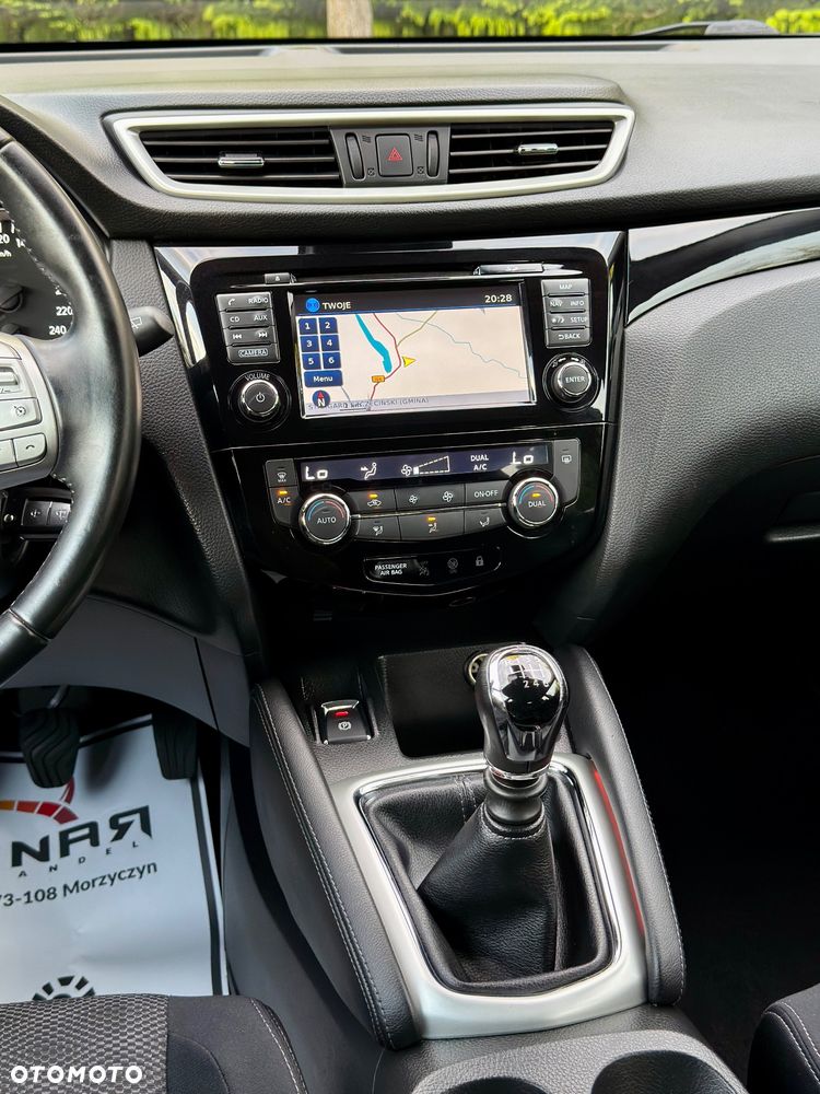 Nissan Qashqai 1.2 DIG-T N-Connecta - 28