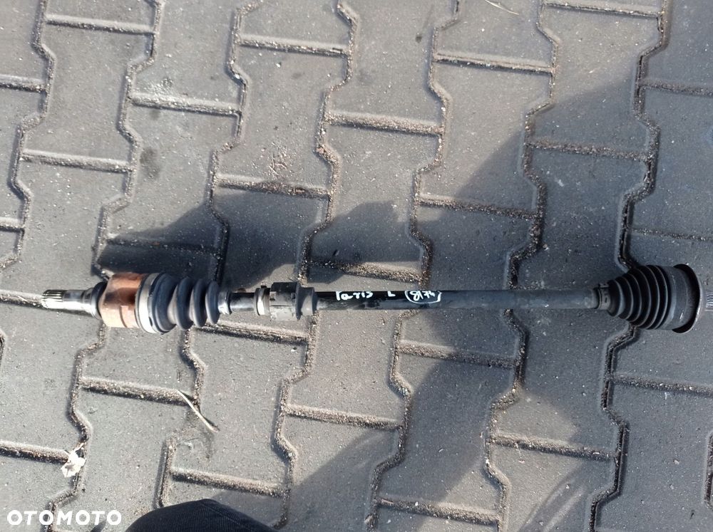 TOYOTA YARIS II PÓŁOŚ LEWA - 1