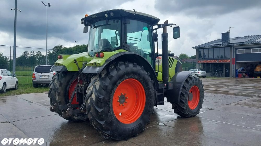 Claas ARION 620 - 11