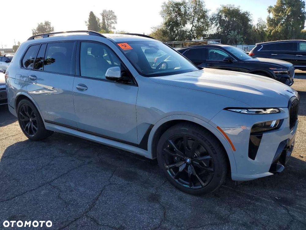 BMW X7 2025 photo 5