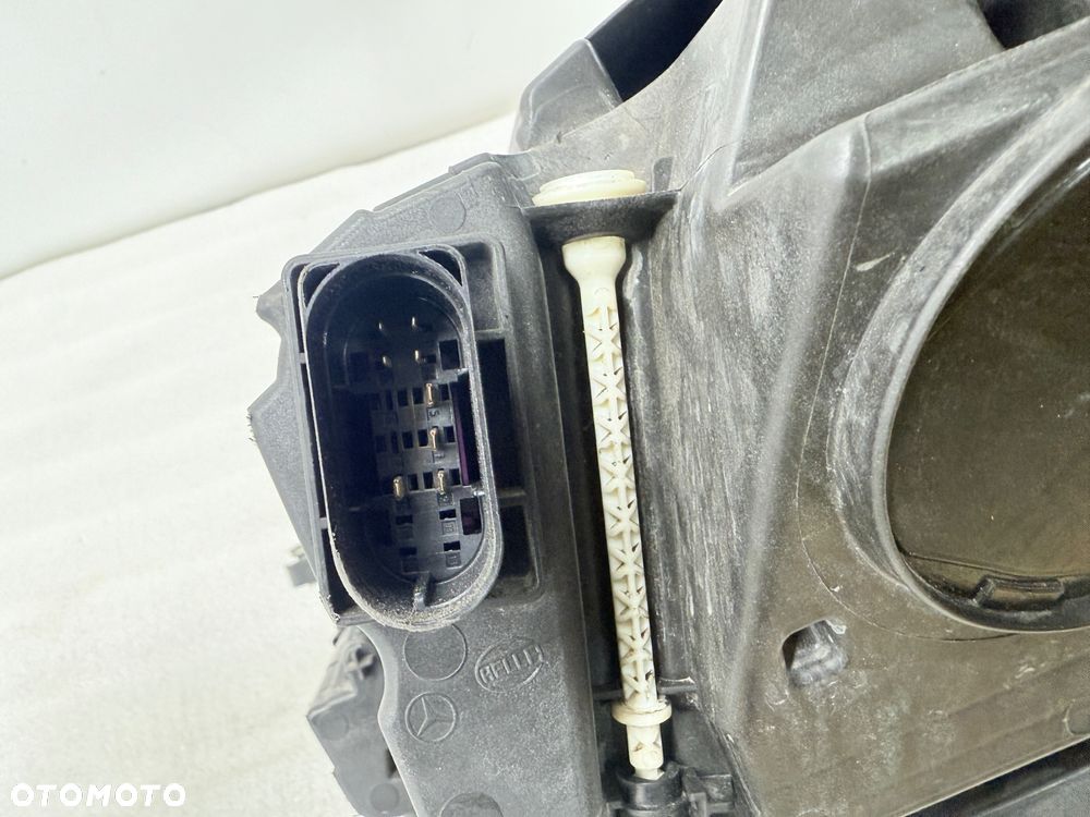 Mercede E KLASA  W213 A213 MULTIBEAM Przód strona prawa Lampa przednia - 7