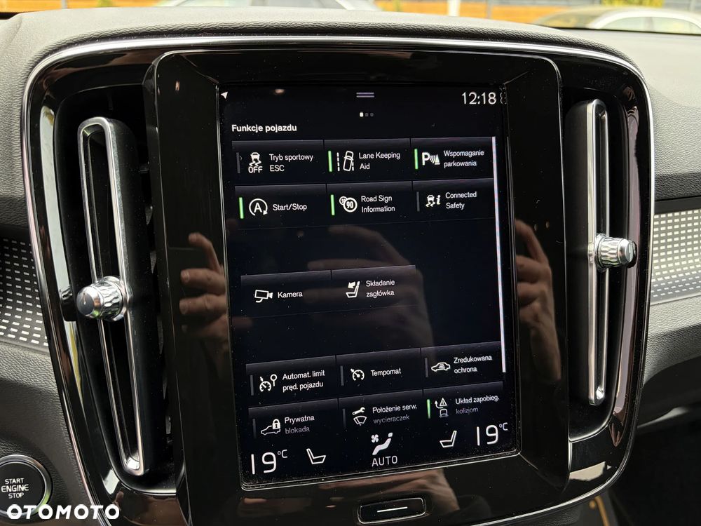 Volvo XC 40 D3 SCR R-Design - 27