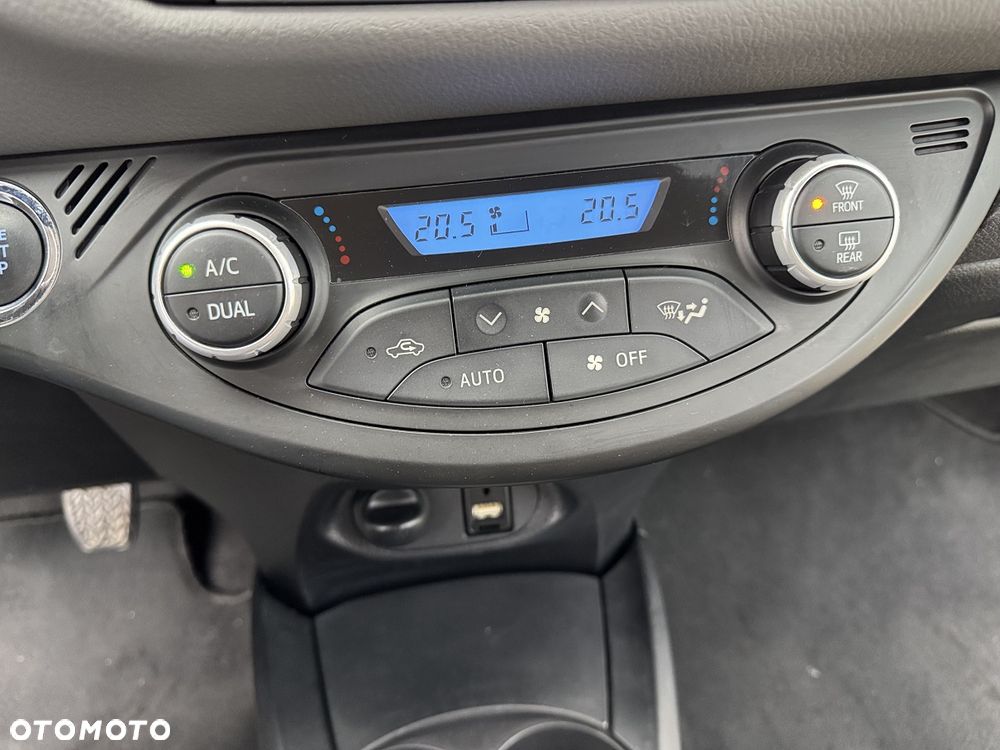 Toyota Yaris - 29