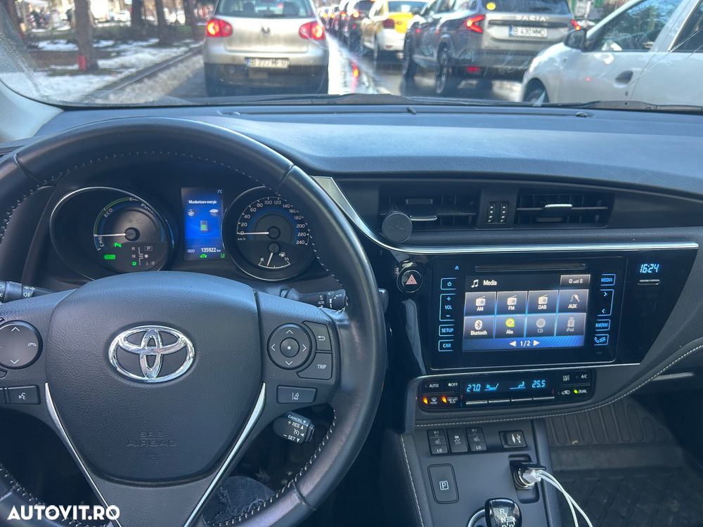 Toyota Auris - 10