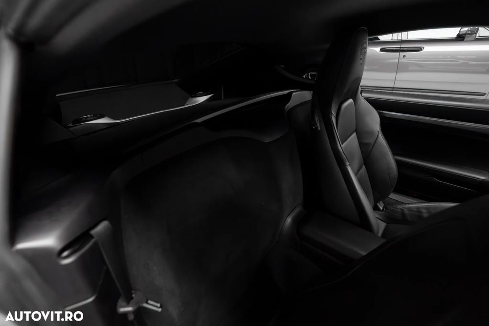 Porsche Cayman PDK - 22