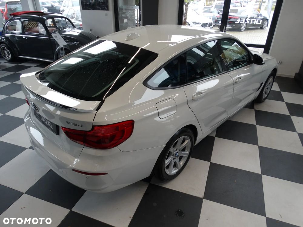 BMW Seria 3 318d Luxury Line - 3