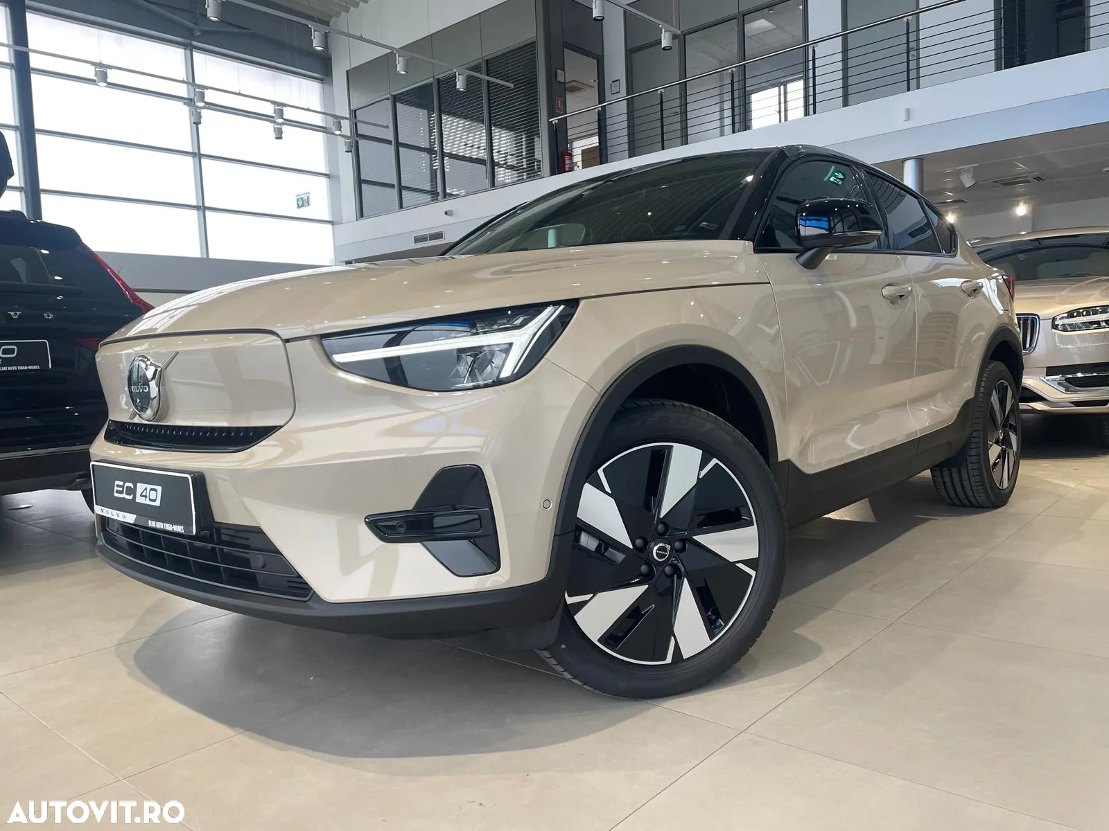 Volvo C40 Recharge Single Motor Extended Range RWD Plus - 2