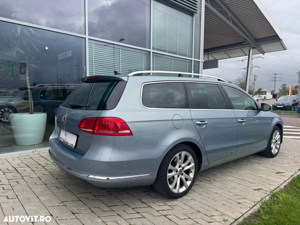 Volkswagen Passat Variant 2.0 TDI Blue TDI DSG Highline - 6