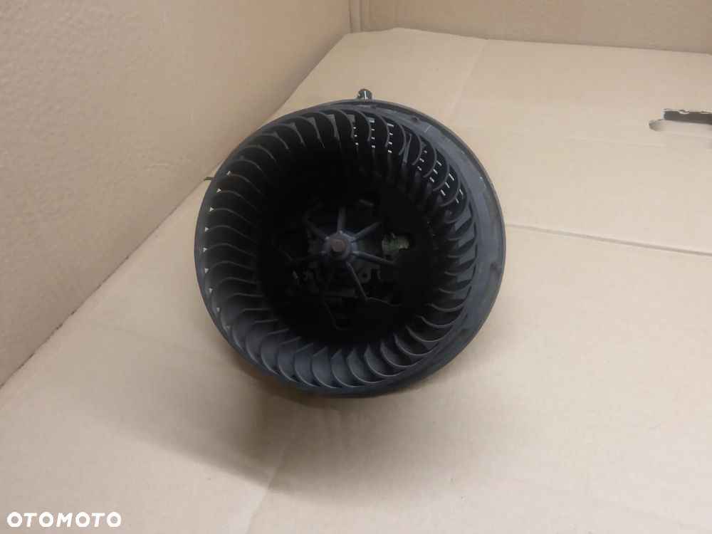 BMW E91 KOMBI 2.0D WENTYLATOR DMUCHAWA NAWIEWU 6933663 - 1