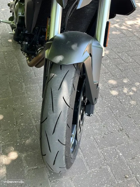 Suzuki GSX 8 S - 16