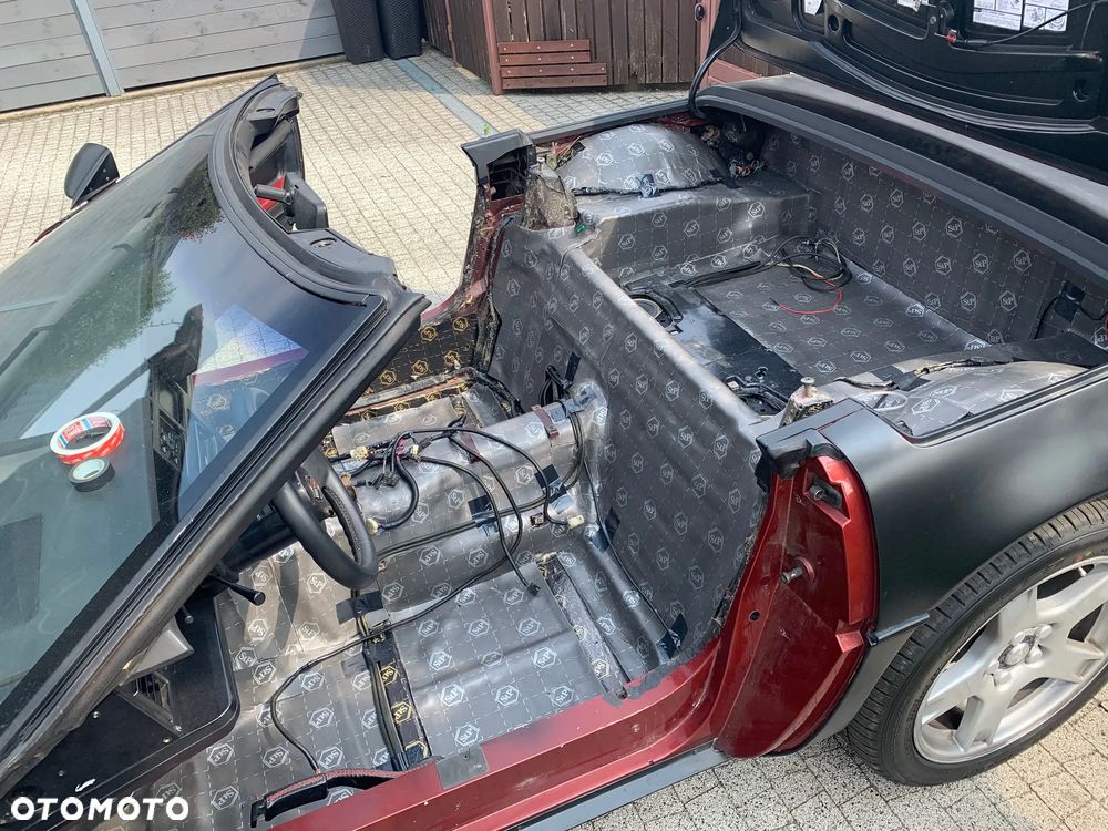 Chevrolet Corvette - 18