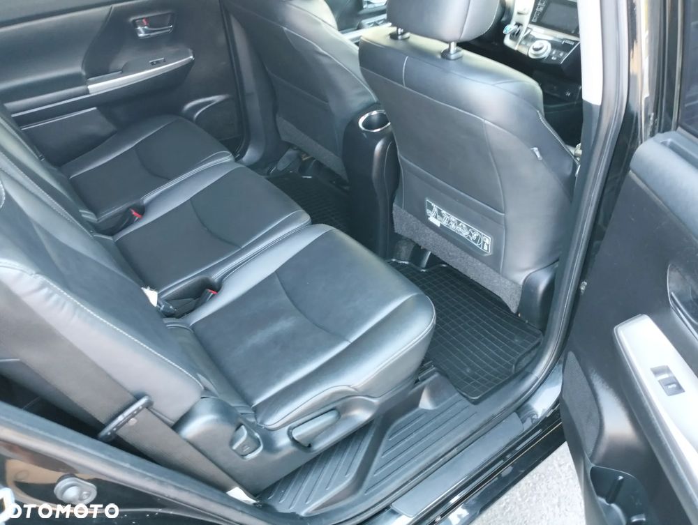 Toyota Prius+ Hybrid 135 Premium - 11