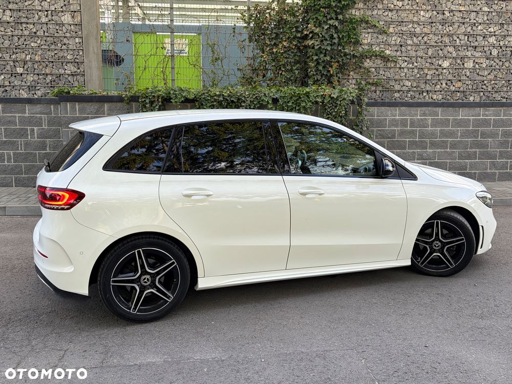 Mercedes-Benz Klasa B 200 7G-DCT AMG Line - 25