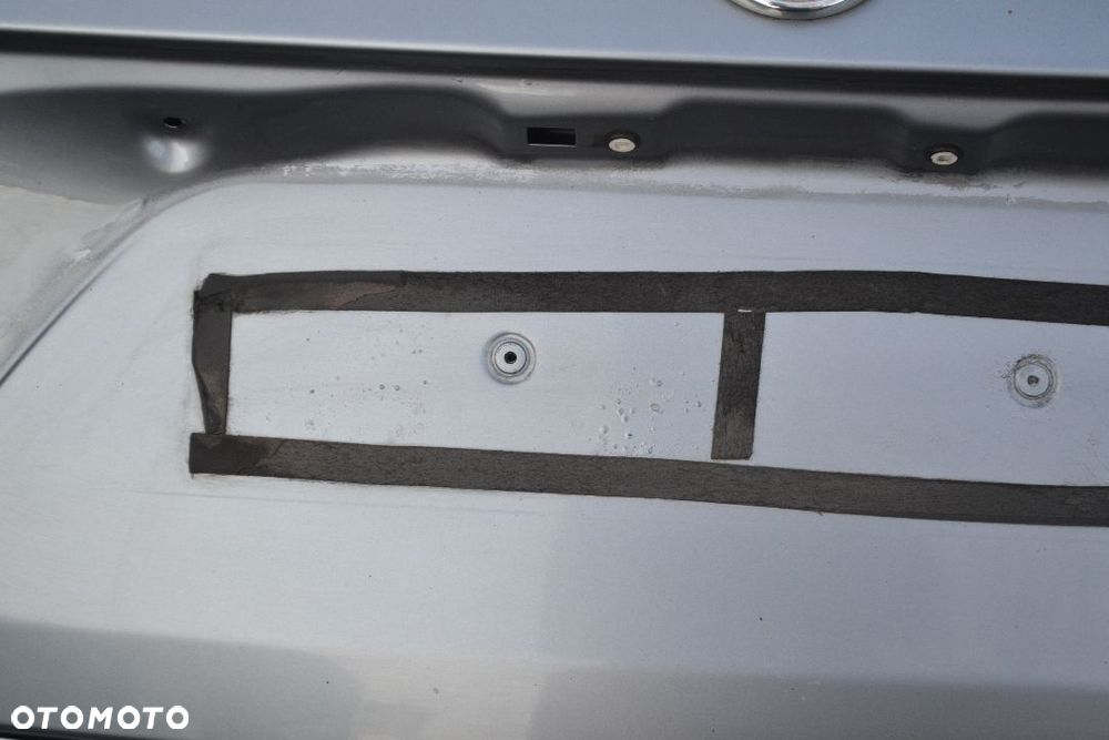 BMW X3 E83 KLAPA BAGAŻNIKA TYŁ SILBERGRAU POMORSKIE - 3