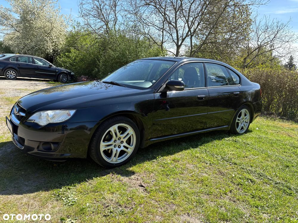 Subaru Legacy 2.0R Trend - 1