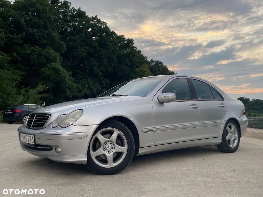 Mercedes-Benz Klasa C 220 CDI Avantgarde - 3