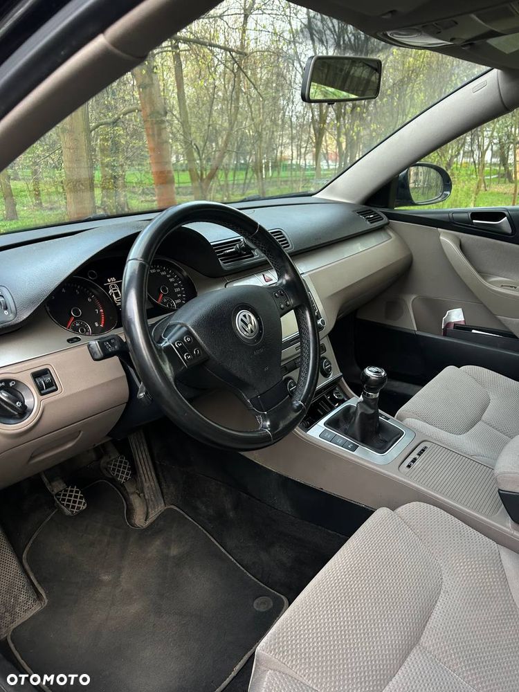 Volkswagen Passat 1.8 TSI Comfortline - 15