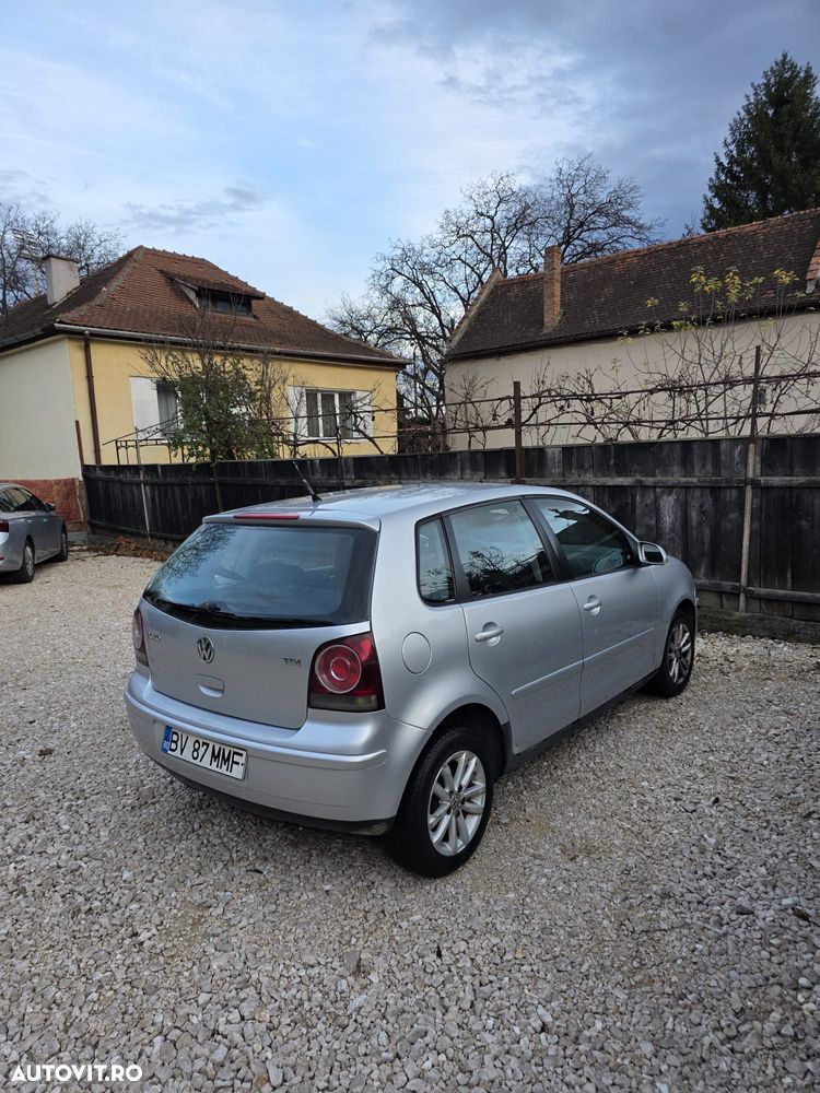 Volkswagen Polo 1.4 TDI Comfortline - 8