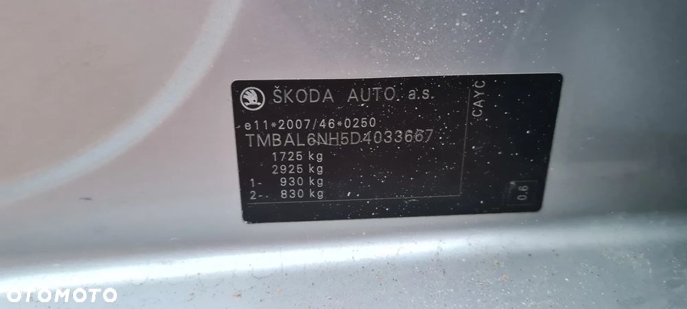 Skoda RAPID 1.6 TDI DPF Elegance - 11