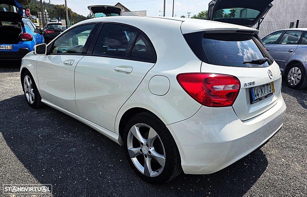 Mercedes-Benz A 180 - 4