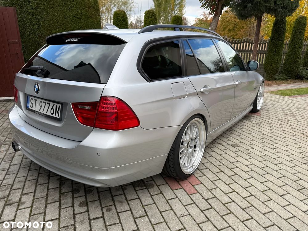 BMW Seria 3 320d DPF Touring - 5