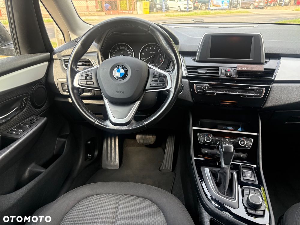 BMW Seria 2 220i Sport - 22
