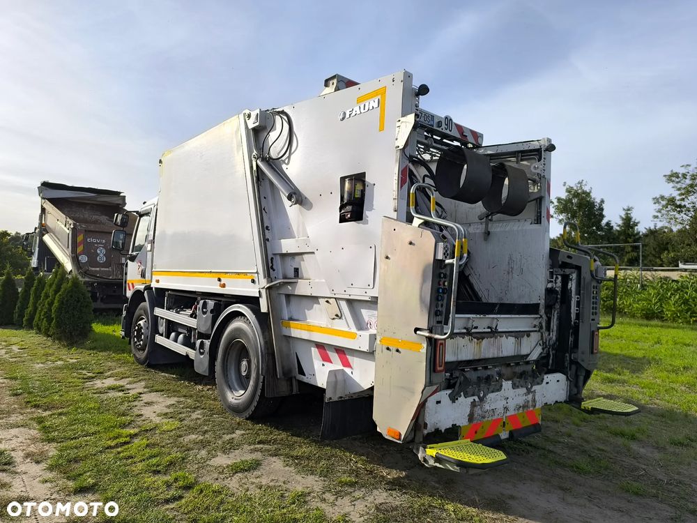 Renault D WIDE C - 27