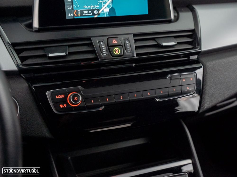 BMW 216 Active Tourer d Advantage - 23